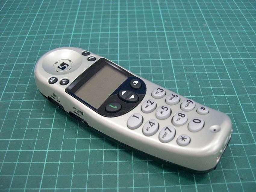 900 MHz Cordless Phone - FCC ID RUMCSA50 - Geemarc Telecom International Ltd. (2)