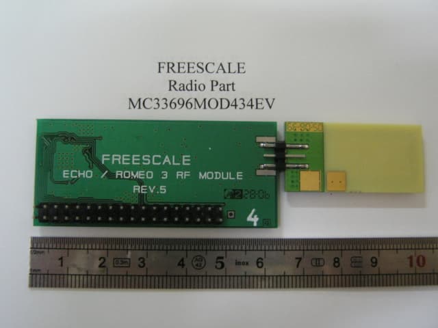 RF MODULE 434MHz DEVELOPER KIT - FCC ID RUNMC33696MOD434E - Freescale Semiconductor, Inc. (4)