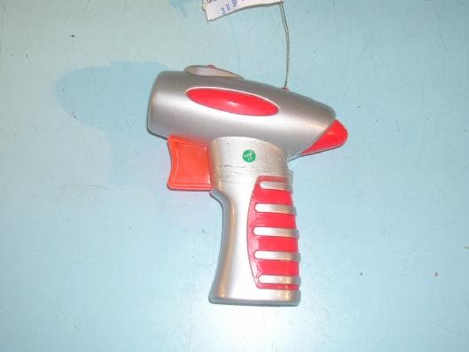 Remote Control Toy Transmitter - FCC ID RV827915570976 - Overbreak, LLC