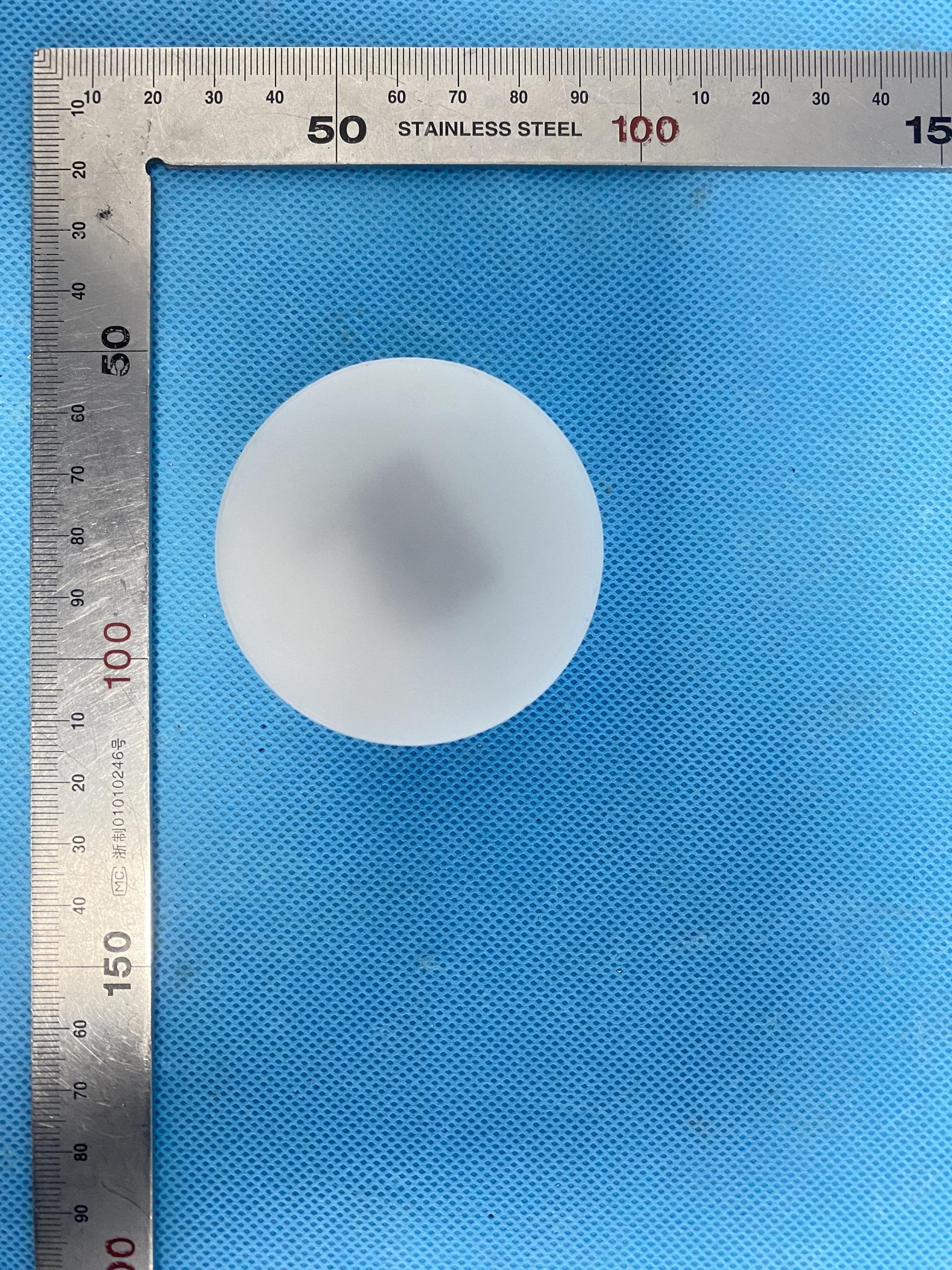 The BLUE PUCK FAMILY is a tag used for advertising through an antenna. - FCC ID RVVBPUCKPF2 - ELA INNOVATION SA