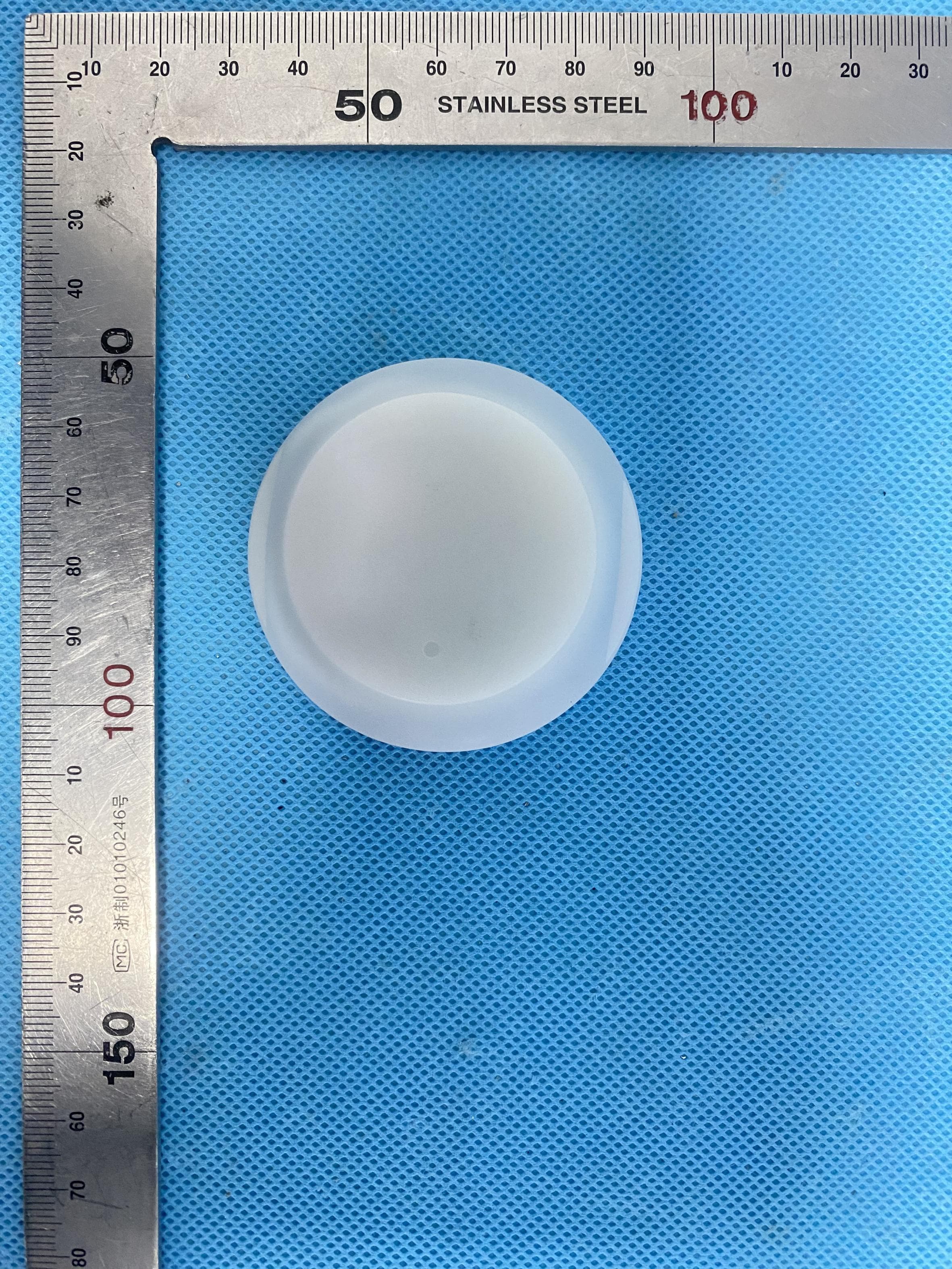 The BLUE PUCK FAMILY is a tag used for advertising through an antenna. - FCC ID RVVBPUCKPF2 - ELA INNOVATION SA (2)