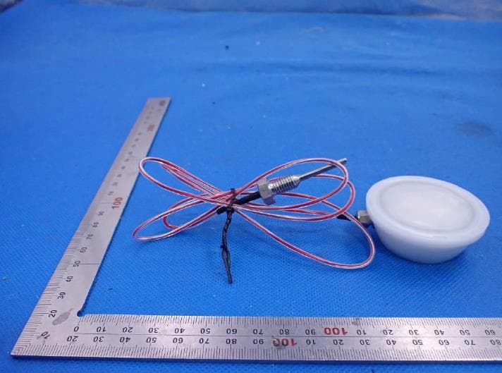 The BLUE PUCK T-PROBE - FCC ID RVVBPUCKTPRB1 - ELA INNOVATION SA (3)