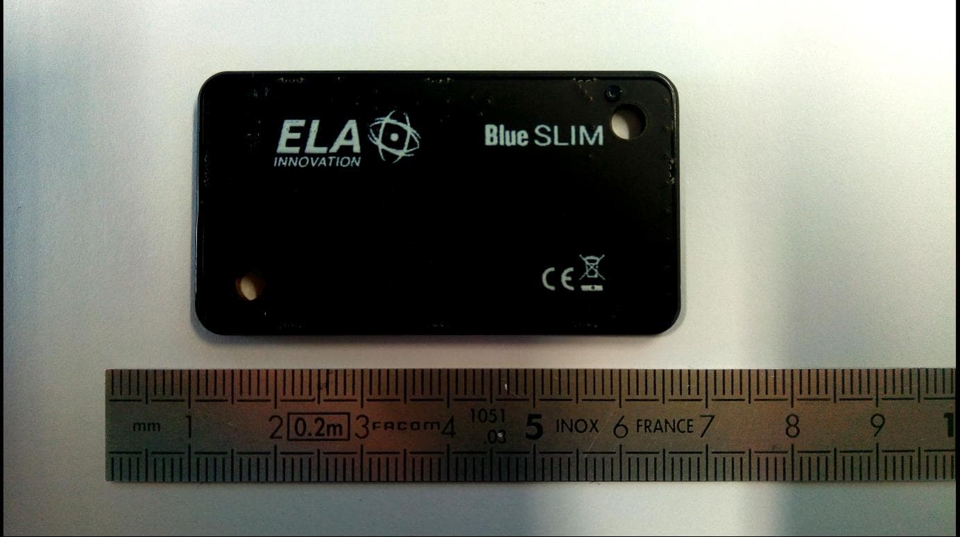 The BLUE SLIM FAMILY is a tag used for advertising through an antenna - FCC ID RVVBSLIMPF1 - ELA INNOVATION SA (2)