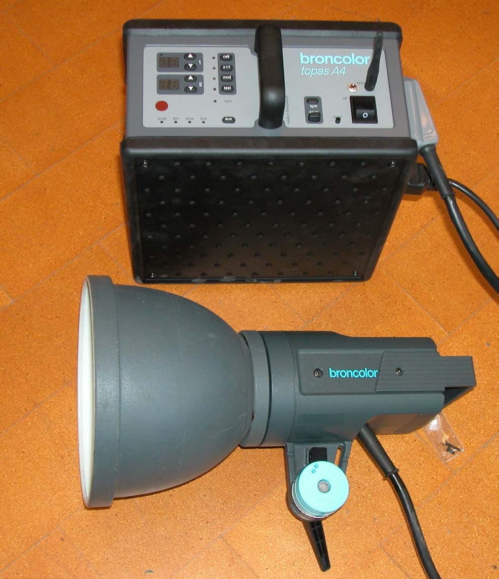RFS Transceiver Module - FCC ID RW3RFS2 - Bron Elektronik AG