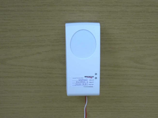 Dual Technology Motion Detector - FCC ID RW8A5Q00004068 - Siemens Building Technologies