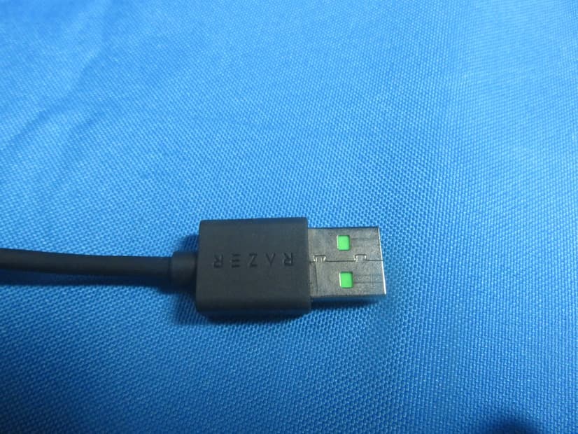 Wireless Headset - FCC ID RWO-RZ040343 - Razer Inc. (2)