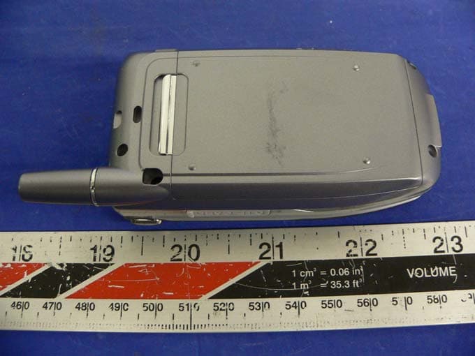 Dual Band CDMA Mobile Phone - FCC ID RWZV810 - AMOI Electronics Co., Ltd. (3)