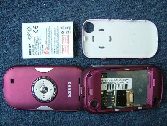GSM 900/1800/1900 MHz Tri-Band Mobile Phone - FCC ID RXSCT5888 - CEC Wireless R&D Ltd. (4)