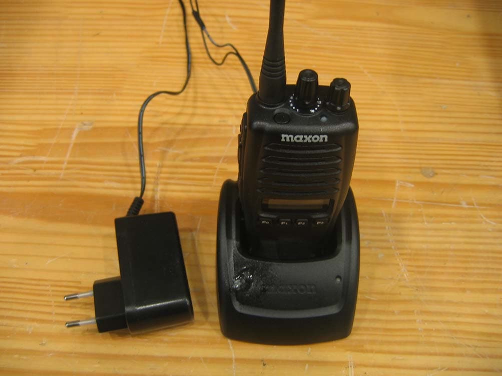 UHF LMR - FCC ID RXUSP7402 - Maxon CIC Corp.