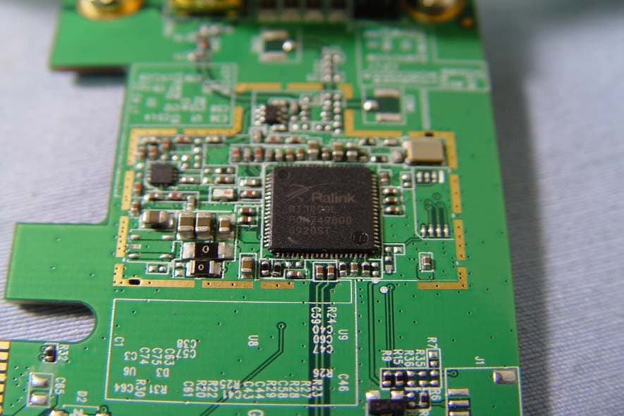 Wireless PCI Express Adapter - FCC ID RXZ-WPE71RL - Pro-Nets Technology Corporation (2)