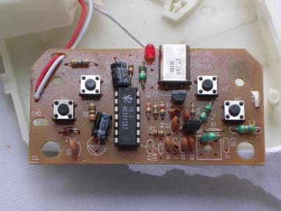 Remote Control Toy Transmitter - FCC ID RZH750010403T2 - Funline Merchandise Co., Inc. (2)