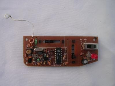 Remote Control Toy Transmitter - FCC ID RZH750320401T2 - Funline Merchandise Co., Inc. (2)