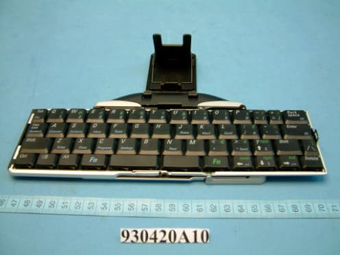 Axim Executive keyboard with Bluetooth wireless - FCC ID RZSXTBT01 - Think Outside, Inc.