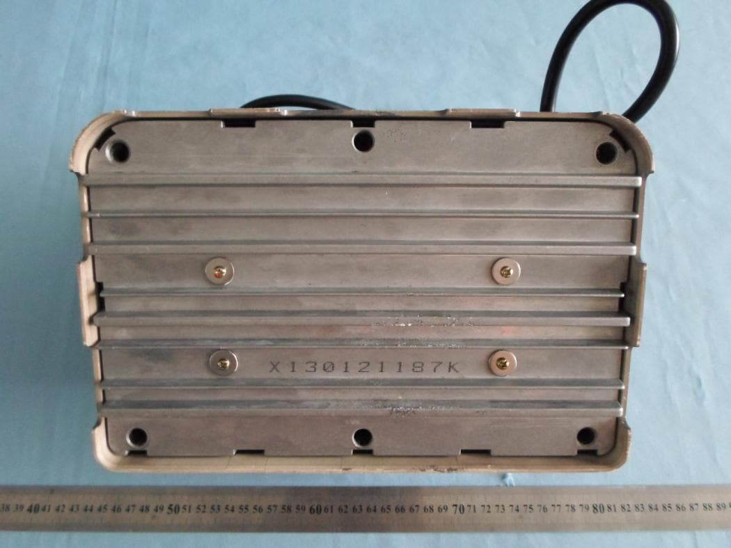 Automatic Swimming Pool Floor Cleaner - FCC ID RZUHJ1009M - Tianjin Wangyuan Enviromental Protection & Technology Co., Ltd (2)