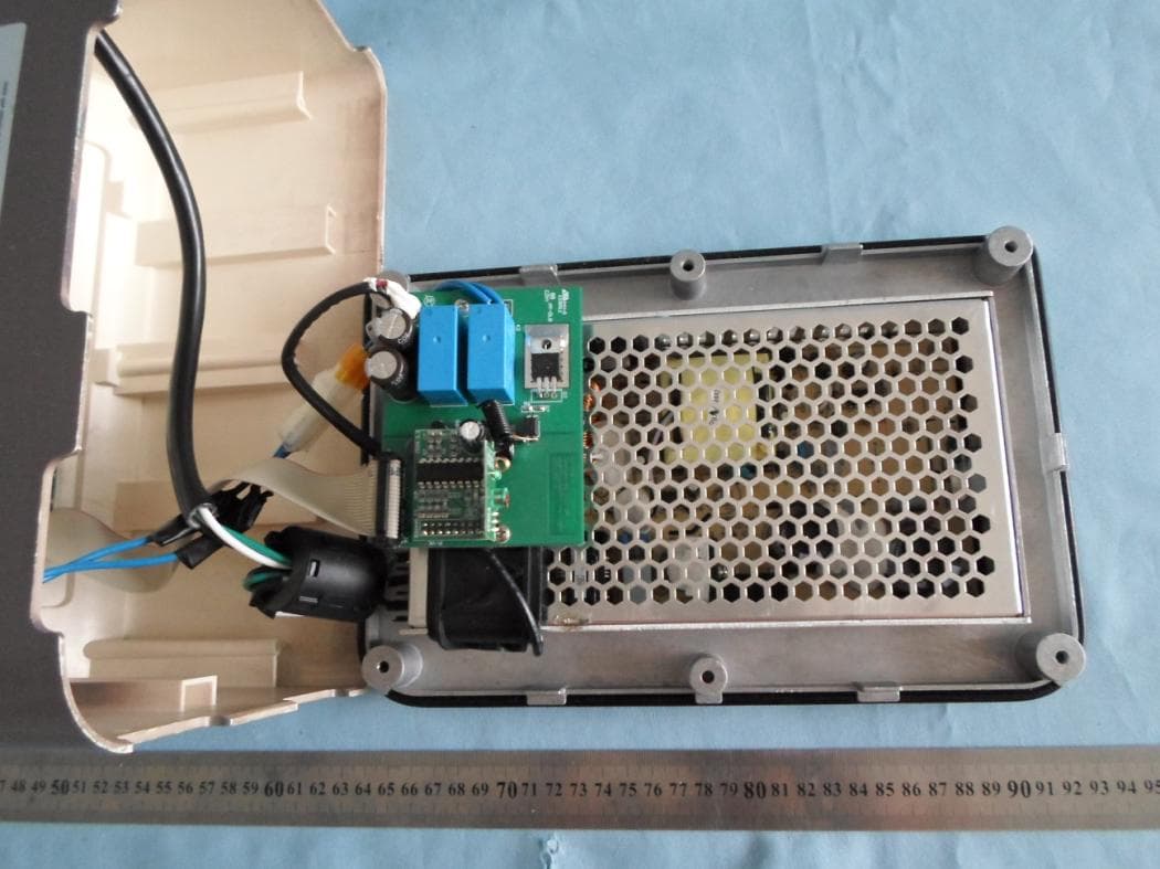Automatic Swimming Pool Floor Cleaner - FCC ID RZUHJ1009M - Tianjin Wangyuan Enviromental Protection & Technology Co., Ltd