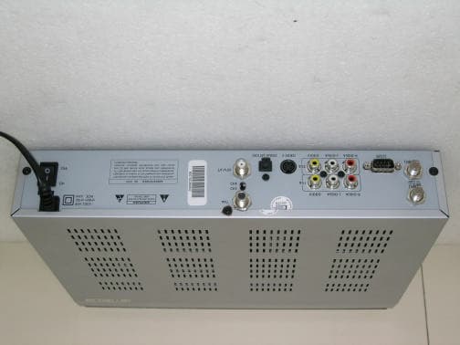 Digital Satellite Receiver - FCC ID S3SFS1010A - DARI Tech Ltd. (2)