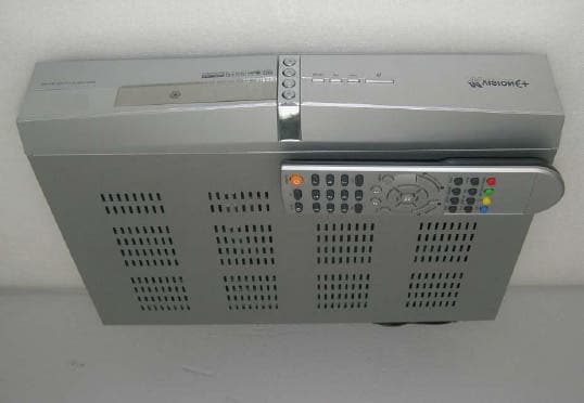 Digital Satellite receiver - FCC ID S3SFS1010S4 - DARI Tech Ltd. (4)