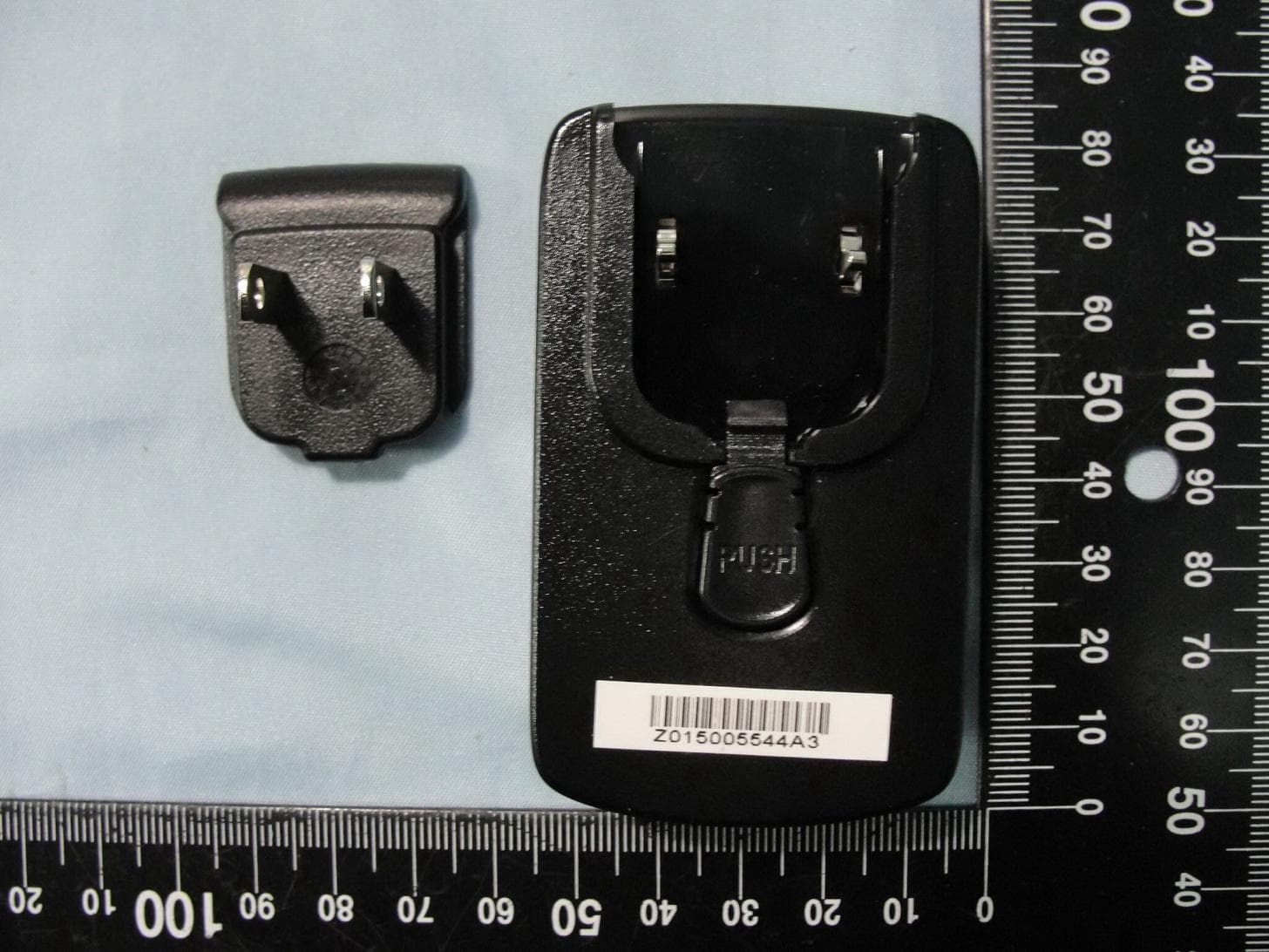 GPS Navigation system - FCC ID S4L4CQ01 - TomTom International BV (4)