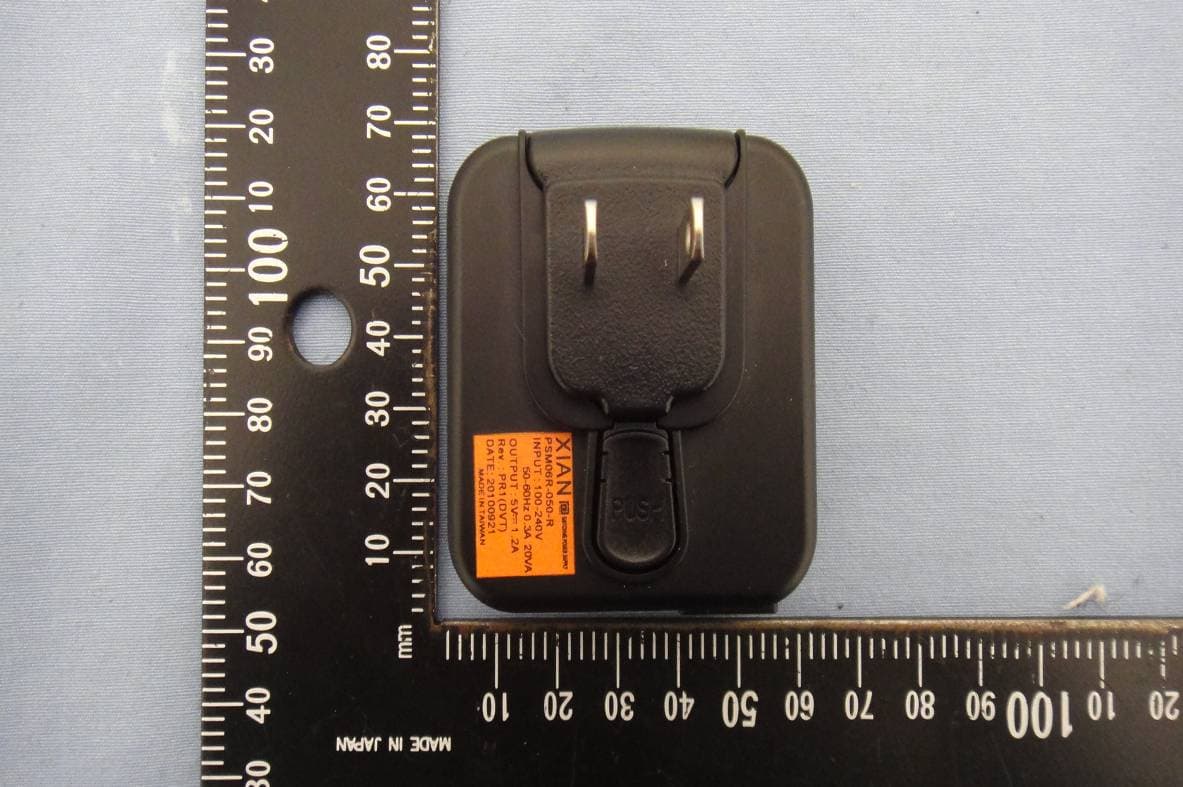 GPS Navigation system - FCC ID S4L4EQ41 - TomTom International BV (3)