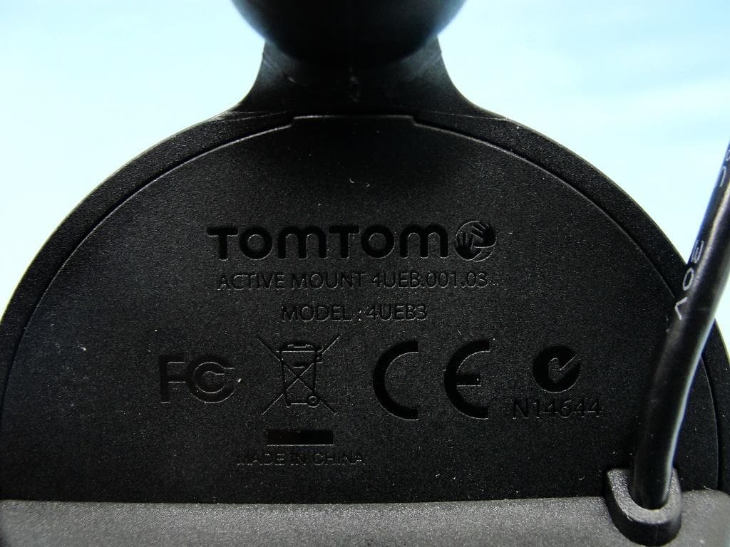 TomTom GPS Navigation System - FCC ID S4L4FB40 - TomTom International BV (4)