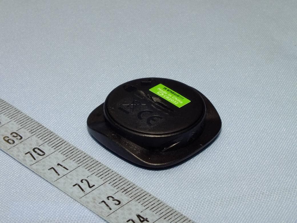 Remote control - FCC ID S4L4LBA2 - TomTom International BV (3)