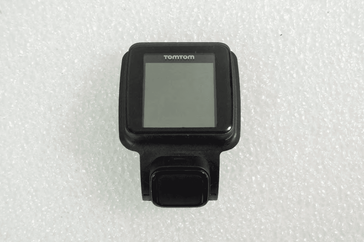 TomTom GPS watch. - FCC ID S4L8RS00 - TomTom International BV (3)