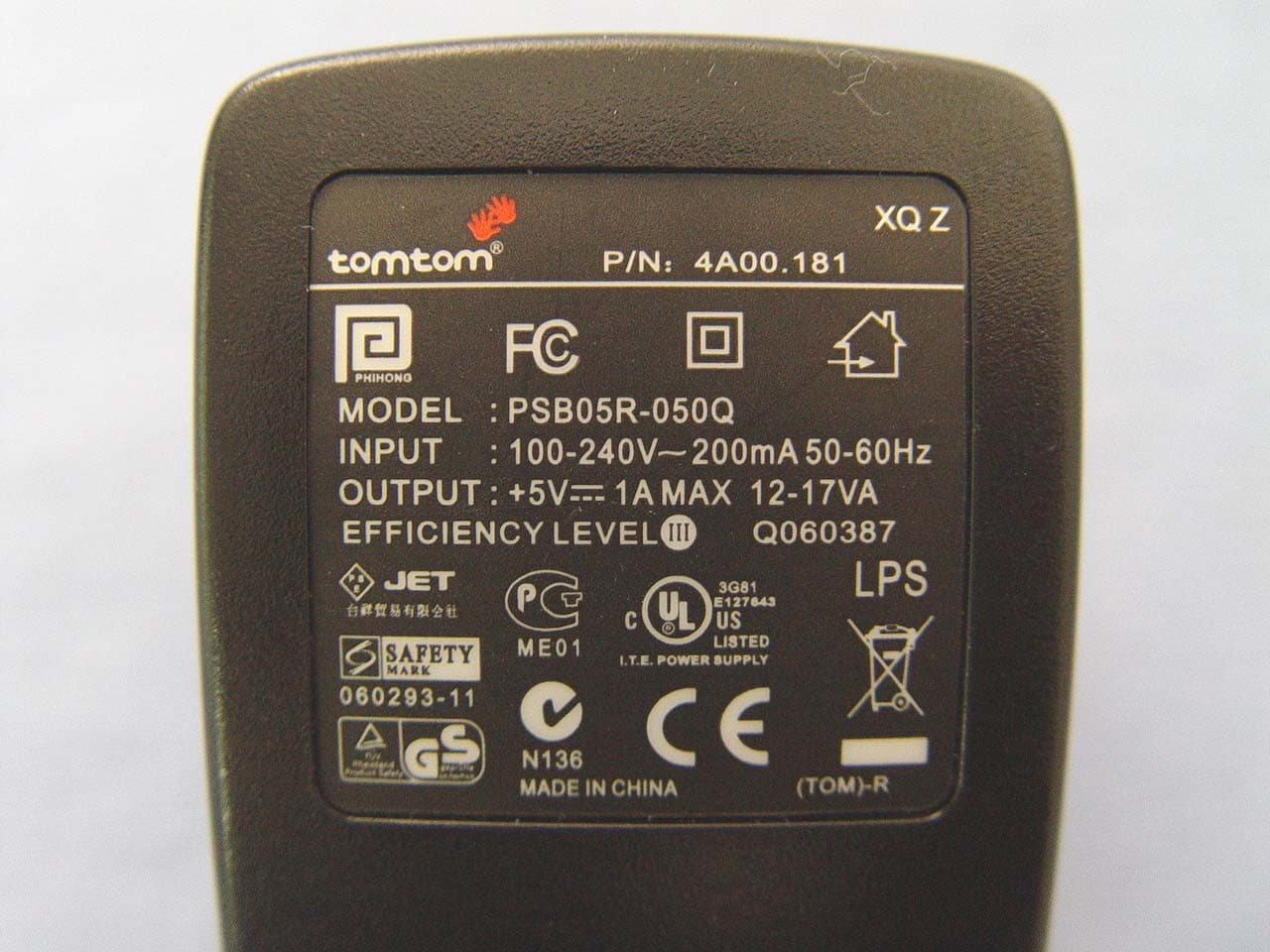 PND (Personal Navigation Device) - FCC ID S4LGO520 - TomTom International BV (5)