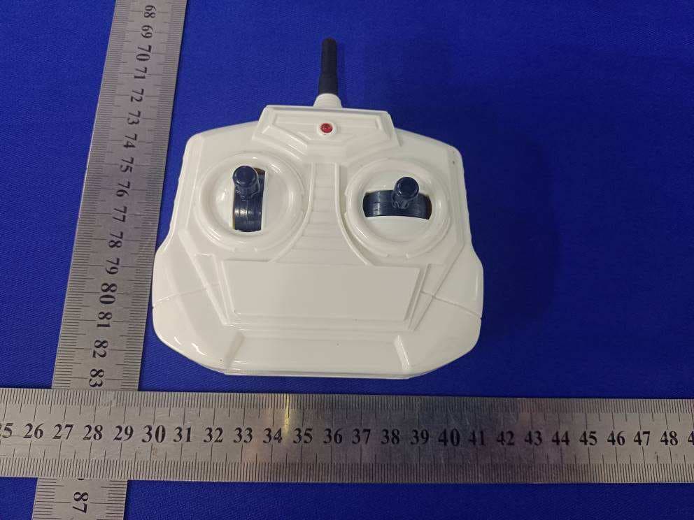 Remote control motorcycle - FCC ID S53RCNO9772GT - RUICHENG PLASTIC TOYS INDUSTRY CO., LTD (4)