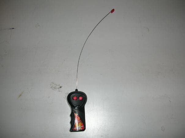 Single Function R/C Car � 49MHz - FCC ID S5Z2120049TX - Megatoys (2)