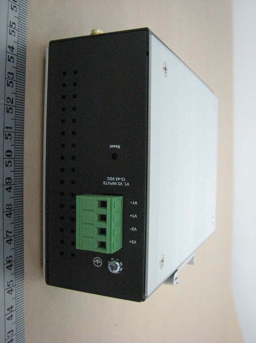 Industrial IEEE 802.11g Wireless Bridge/AP Client - FCC ID S83-AWK-1100B - Moxa Networking Co., Ltd. (4)