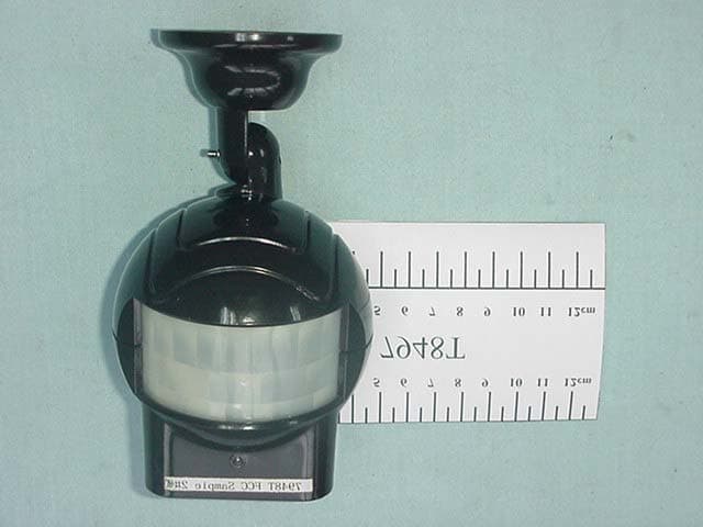 MOTION SENSOR WITH RF REMOTE - FCC ID S8M9N10000A - Apek Secure Lite Co., Ltd. (2)