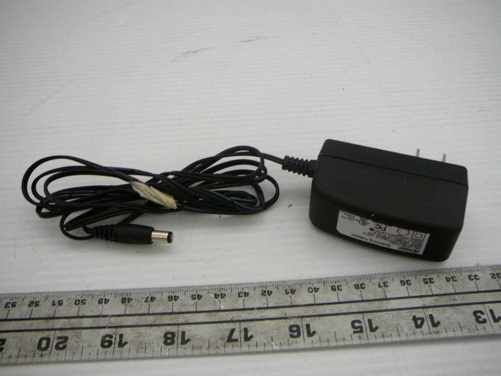 Multimedia Wireless Access Point - FCC ID S9GMF7211 - Ruckus Wireless, Inc.