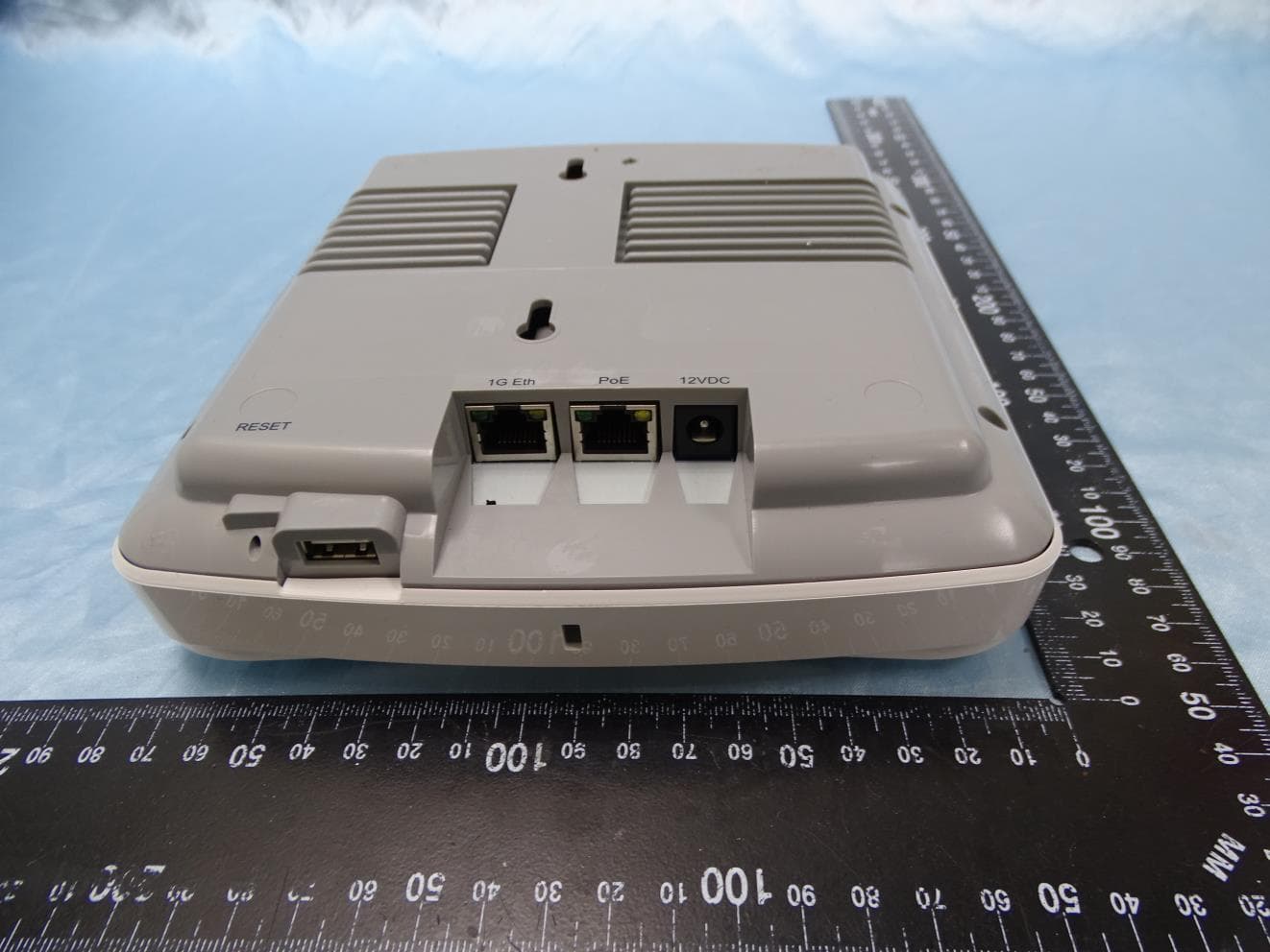 Wireless Access Point - FCC ID S9GR550 - Ruckus Wireless, Inc.