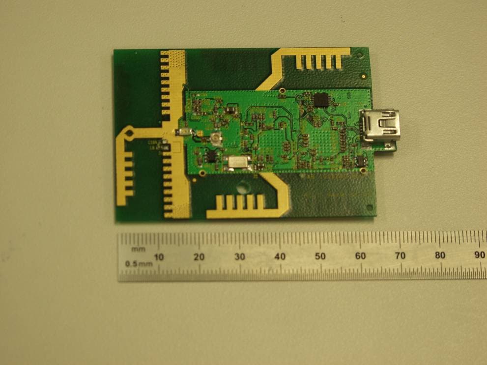 Wireless 802.11b/g USB Adaptor (2.4GHz) - FCC ID S9GVX211X - Ruckus Wireless, Inc. (1)