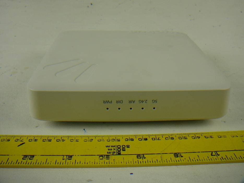 IEEE 802.11 a/b/g/n Access Point - FCC ID S9GZF7372E - Ruckus Wireless, Inc. (4)
