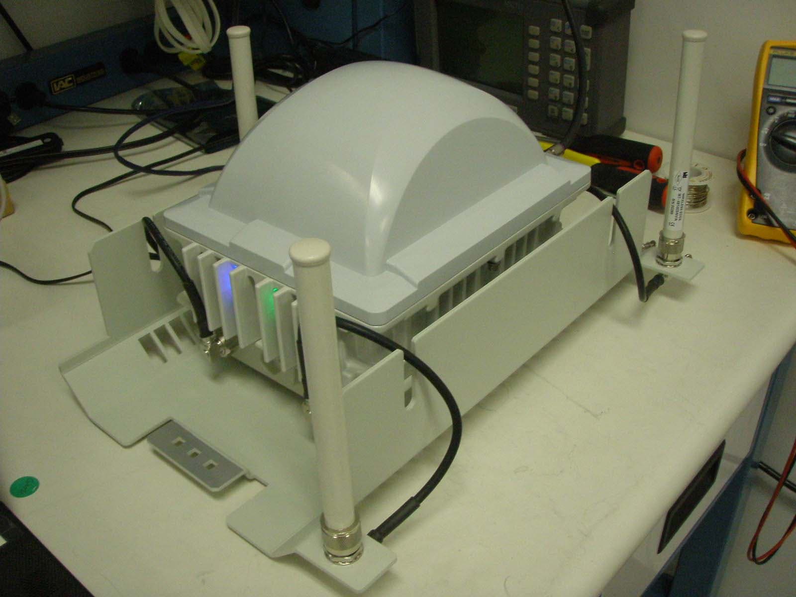 Dual-Band 802.11 a/b/g/n Industrial Access Point - FCC ID S9GZF7761CM - Ruckus Wireless, Inc. (2)