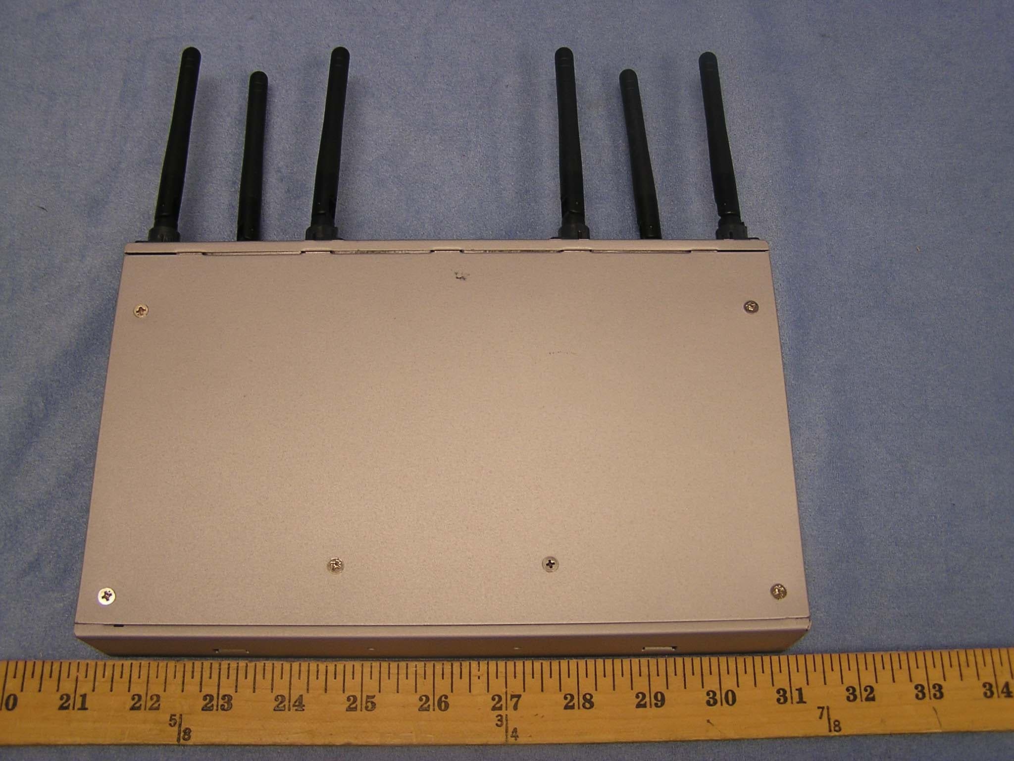 802.11 a/b/g True MIMO Access Point - FCC ID SA3-AGN1202AP0000 - Airgo Networks Inc. (4)