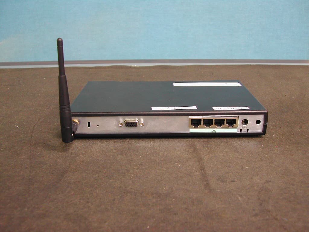 LAN Network Device - FCC ID SAN5405X - PePLink Ltd (2)