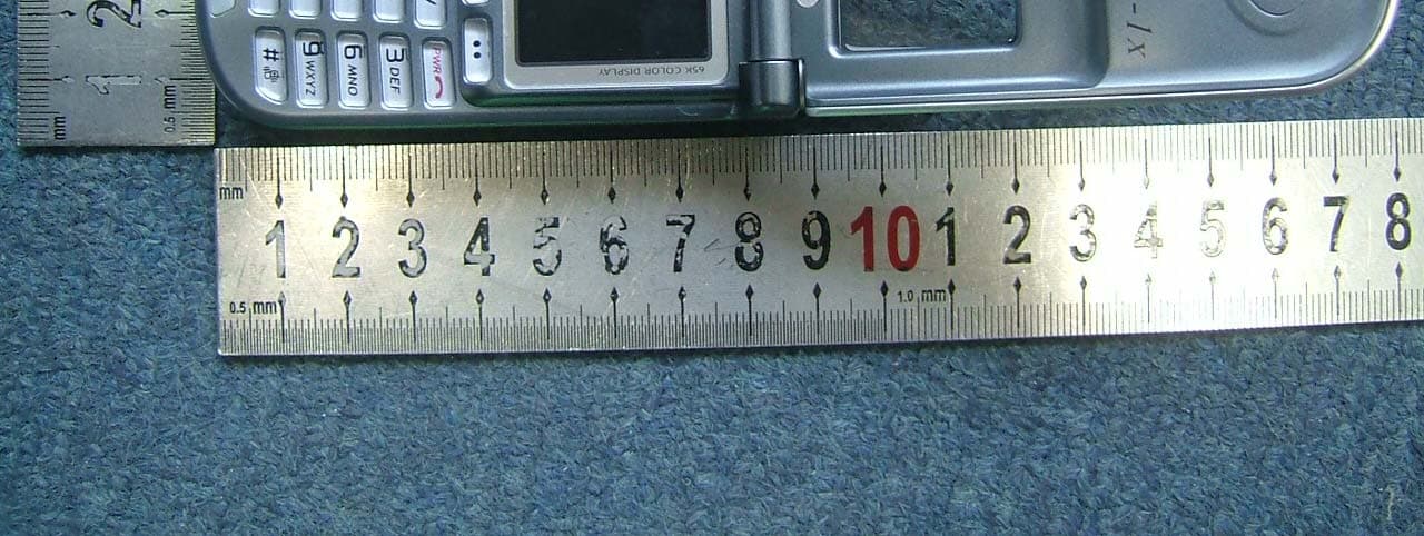 CDMA 1X MOBILE TELEPHONE - FCC ID SARC677 - Hisense Communication Co., Ltd. (3)