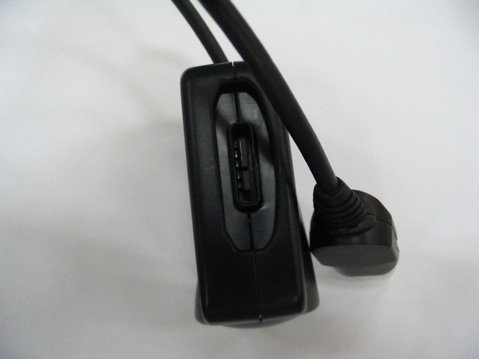Wireless Gamepad - FCC ID SBIRVR-6600 - Shenzhen Litestar Electronics Technology Co., Ltd. (2)