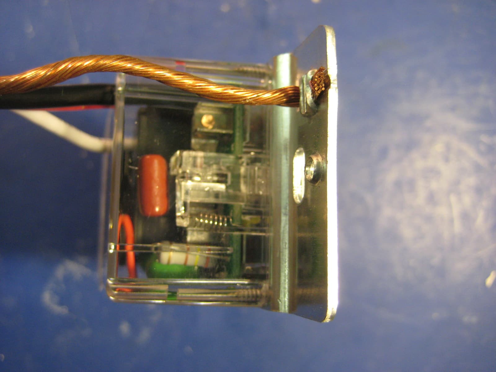 Wireless Remote Control AC Switch - FCC ID SBP2477S - Insteon Technologies, LLC (4)