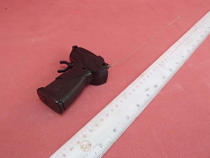 27MHz Transmitter - FCC ID SFF-KM14001 - AUXO INTERNATIONAL LTD