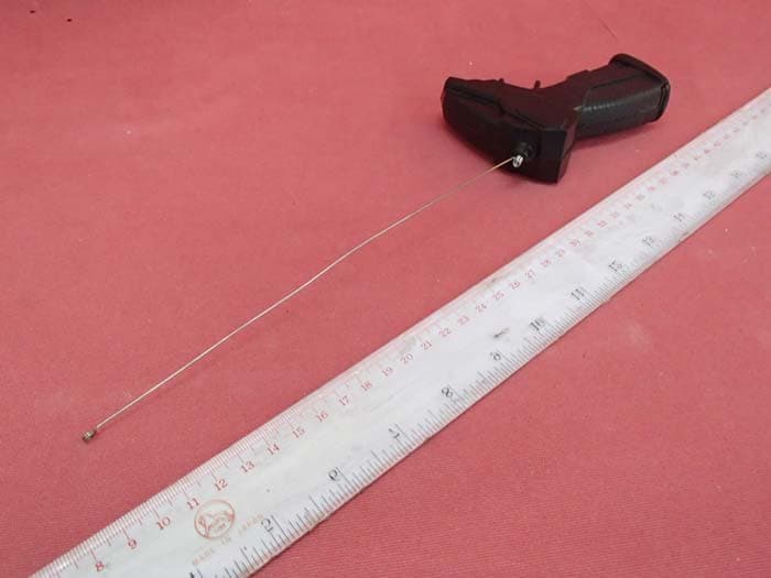 27MHz Transmitter - FCC ID SFF-KM14001 - AUXO INTERNATIONAL LTD (2)