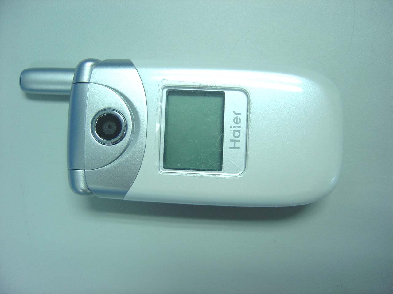 Mobile phone - FCC ID SG70507M1610 - Haier Telecom (Qingdao) Co., Ltd. (2)