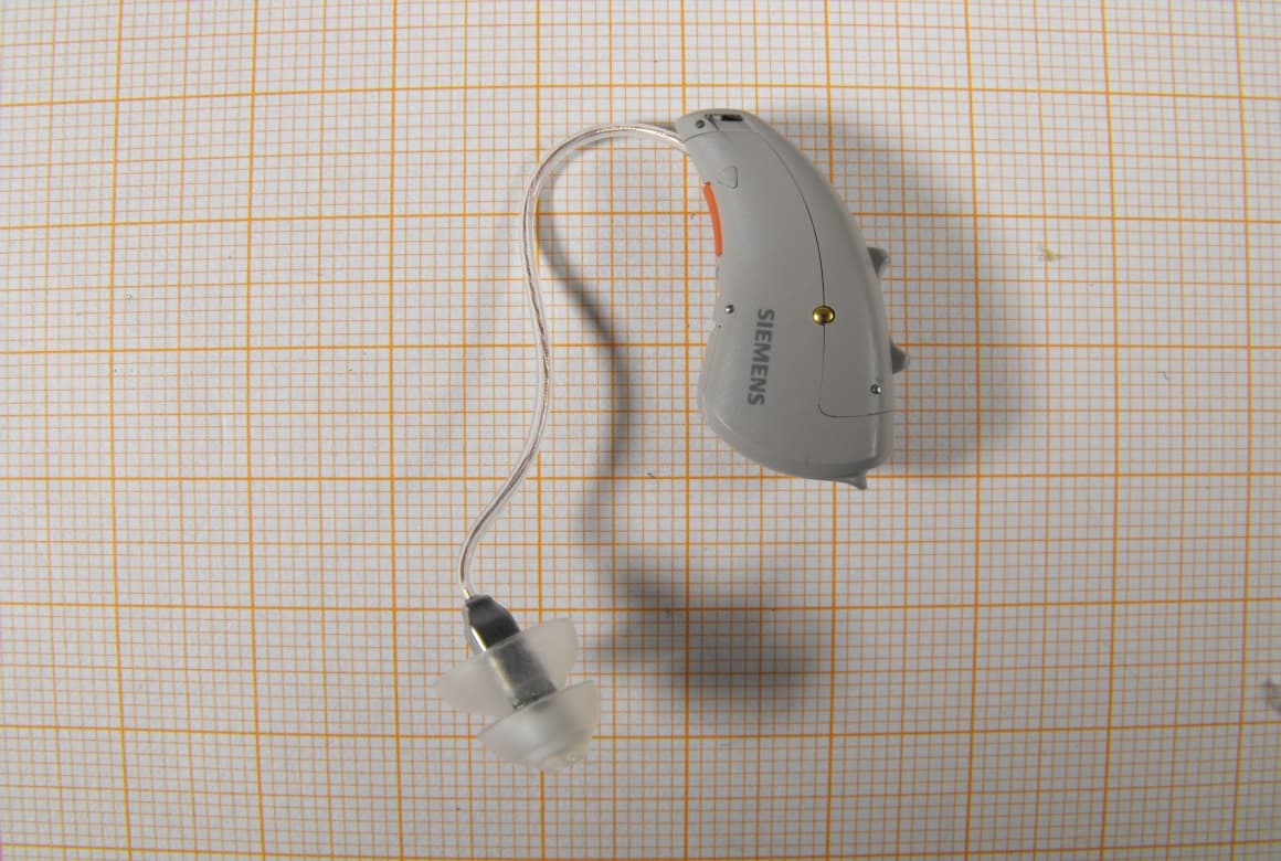 BTE Hearing Aid - FCC ID SGI-WL003BTE - Sivantos GmbH