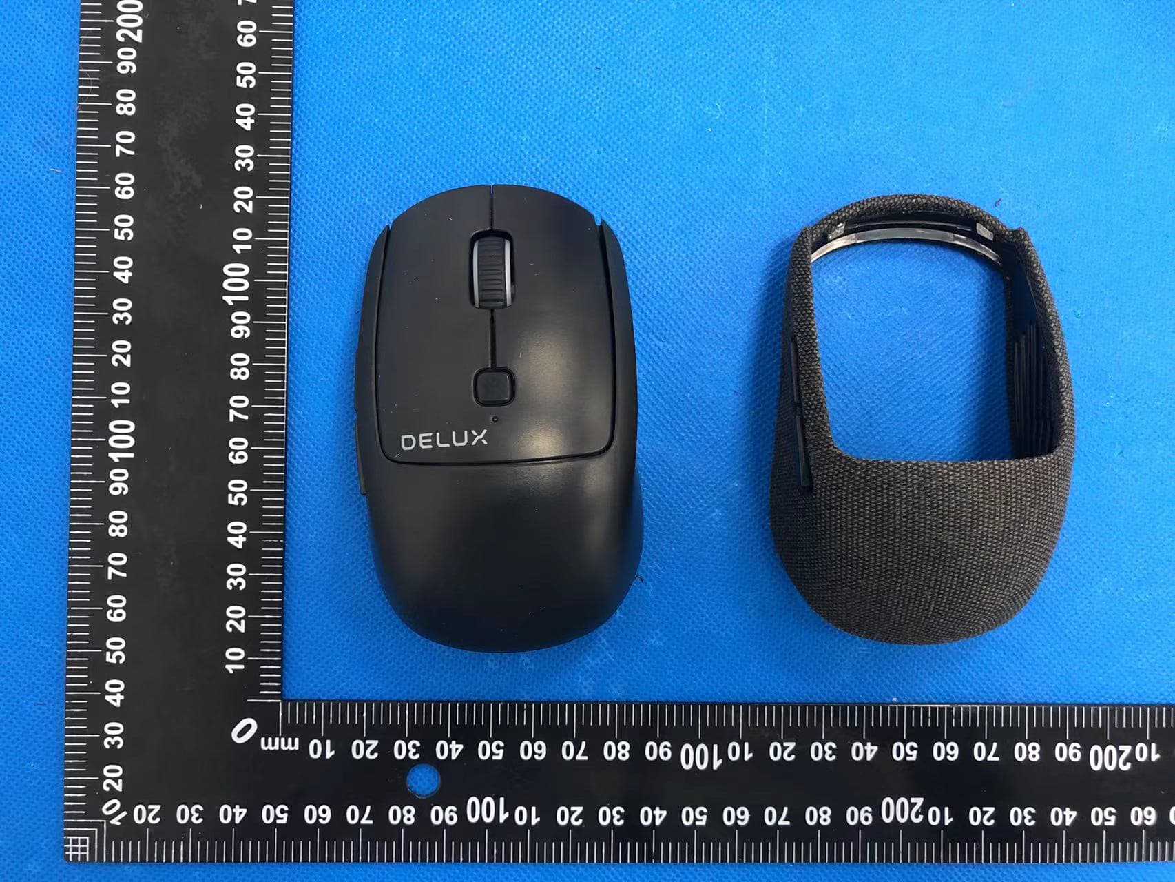 Wireless mouse - FCC ID SGP-M520DB - Shenzhen Delux Industry Co., Ltd.