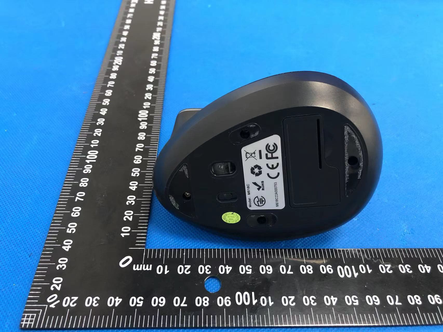 Wireless mouse - FCC ID SGP-M618C - Shenzhen Delux Industry Co., Ltd. (2)