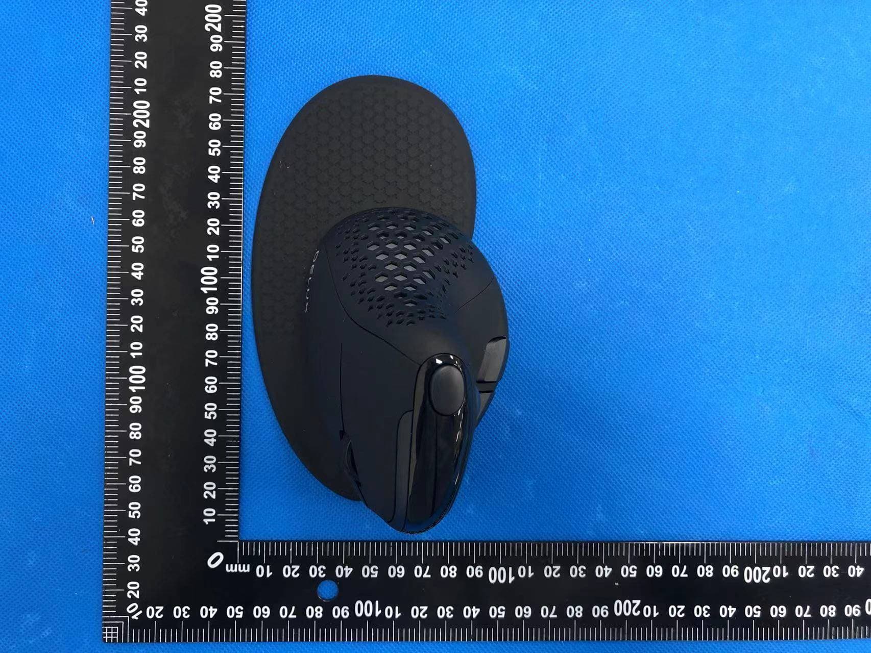 Wireless mouse - FCC ID SGP-M618XSD - Shenzhen Delux Industry Co., Ltd. (2)
