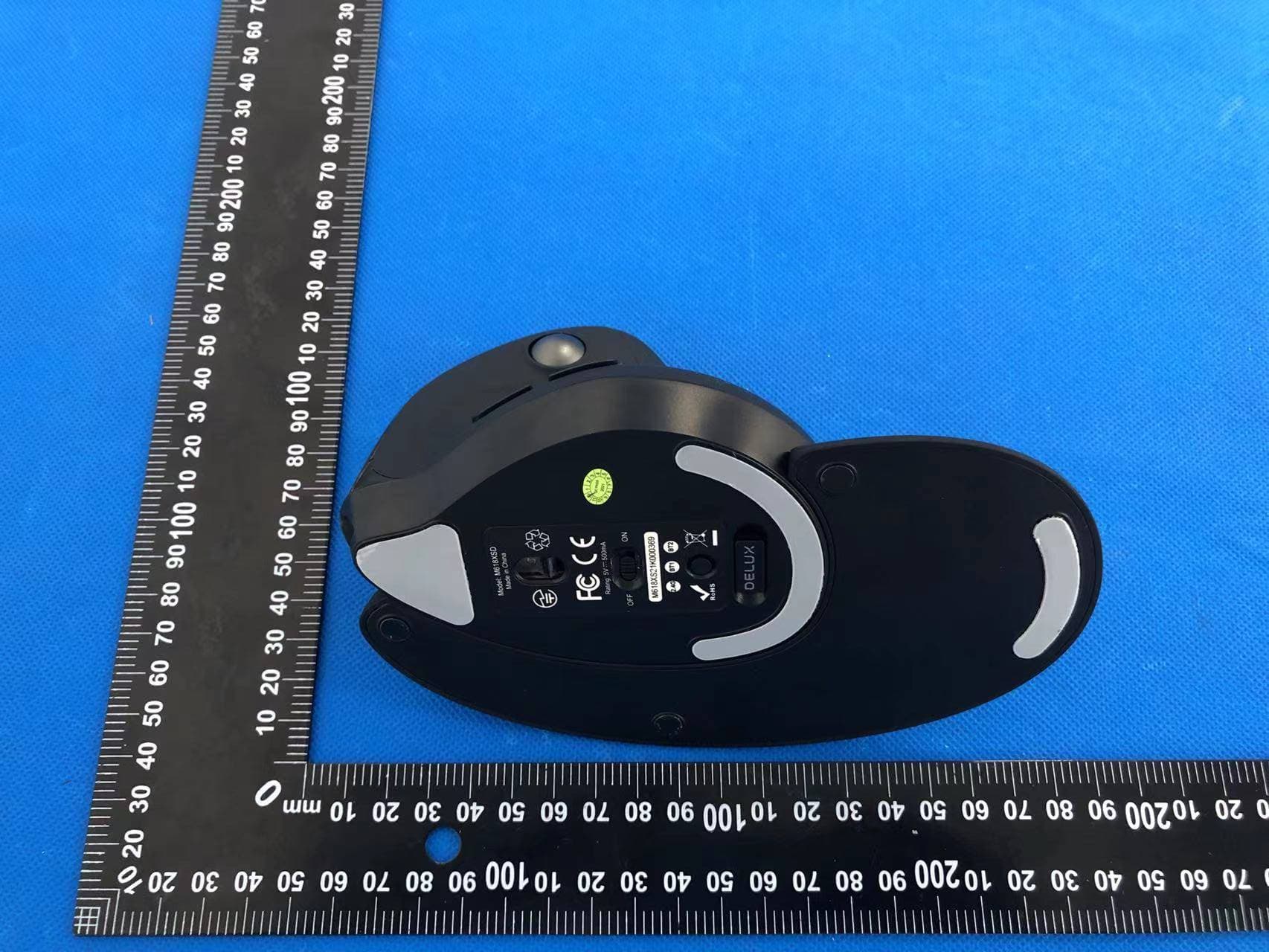 Wireless mouse - FCC ID SGP-M618XSD - Shenzhen Delux Industry Co., Ltd. (4)