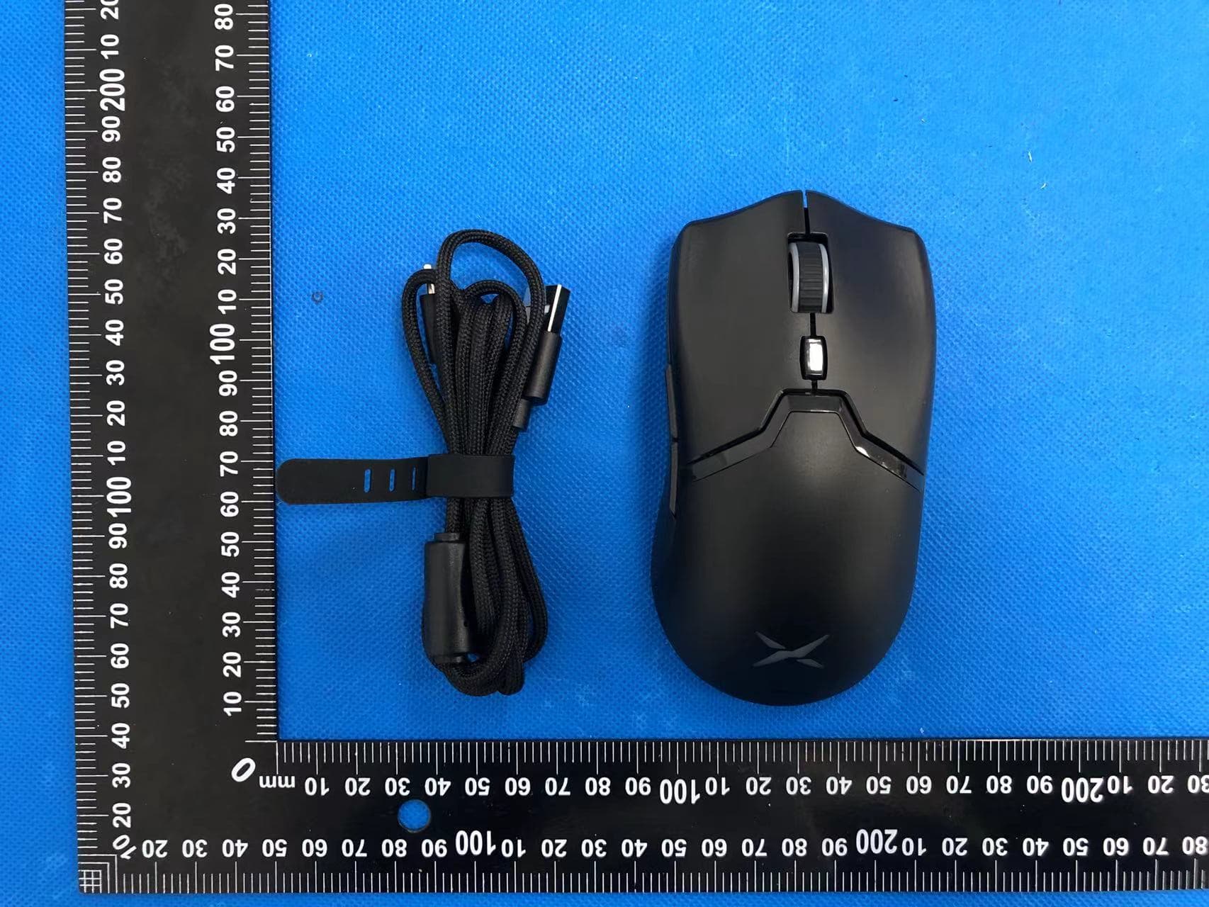 Wireless mouse - FCC ID SGP-M800DB - Shenzhen Delux Industry Co., Ltd. (2)